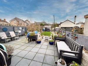 Photo 21- click for photo gallery